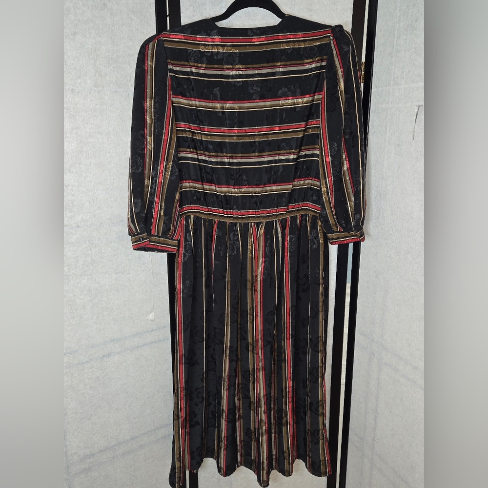 Vintage Black Red Gold Striped Floral Embossed Midi Medium Dress Union Made - Picture 6 of 10